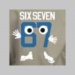 Six Seven 67 mikina s kapucou stiahnutelnou &scaron;n&uacute;rkami a klokankov&yacute;m vreckom vpredu